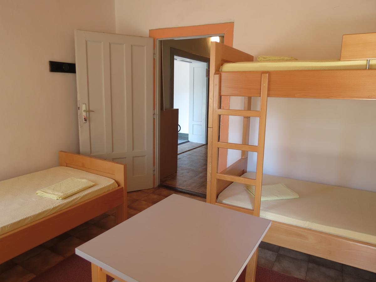 Hi Hostel Veli Losinj Ngoại thất bức ảnh