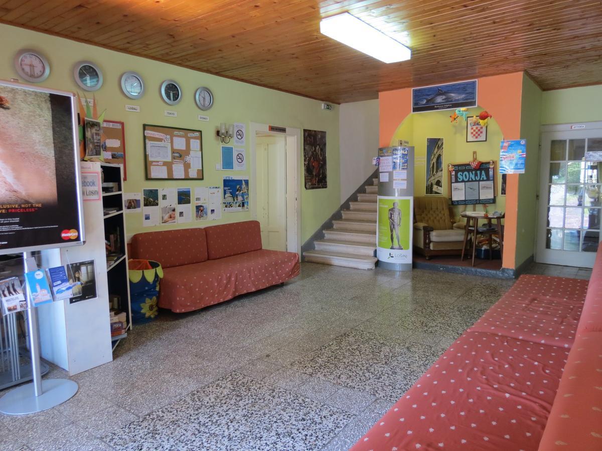 Hi Hostel Veli Losinj Ngoại thất bức ảnh