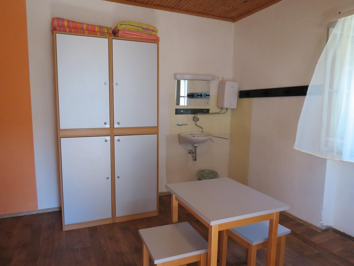Hi Hostel Veli Losinj Ngoại thất bức ảnh